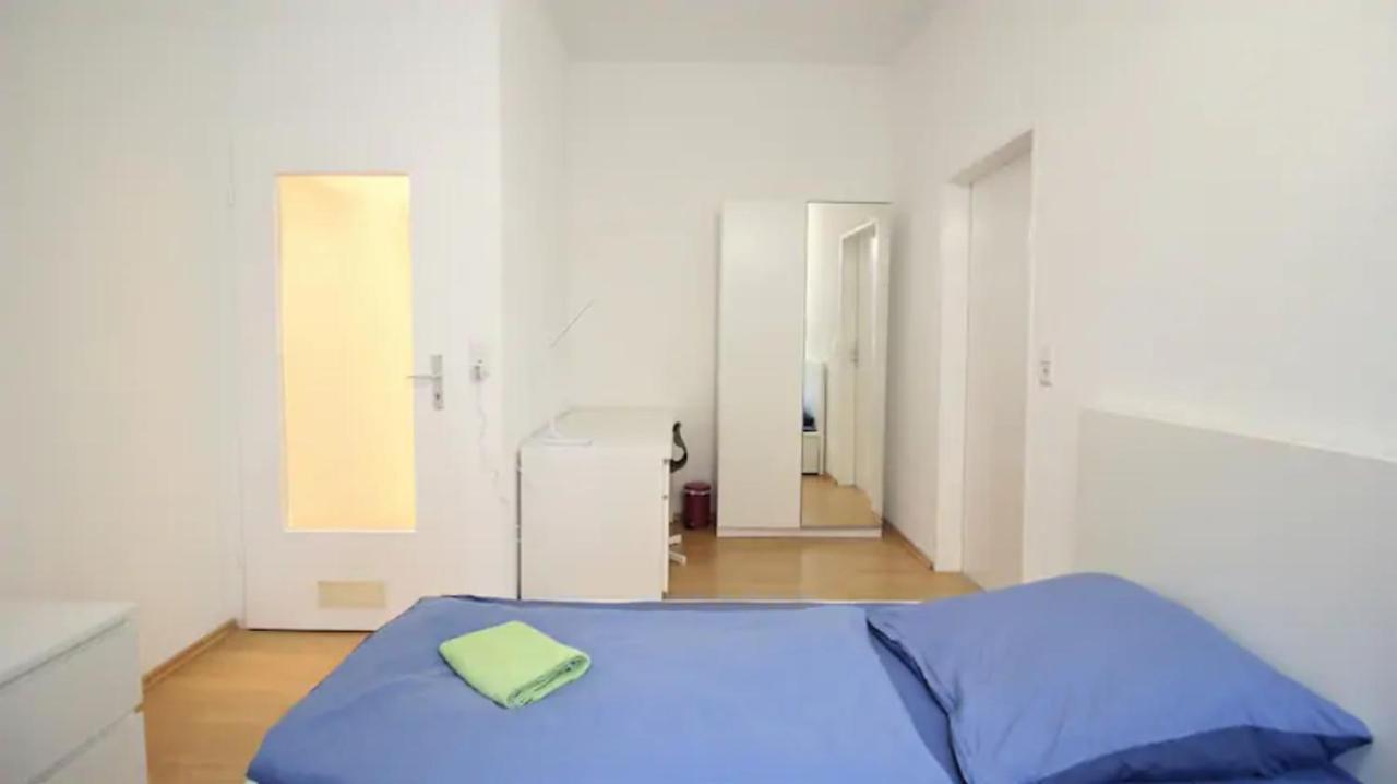 Privatzimmer Nahe Bahnhof Und City Wurtzburgo Exterior foto